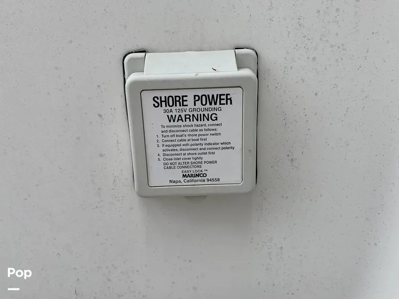 Slide: The Image of 1999 Bayliner Avanti 3258 for sale in Westbrook, CT - 19