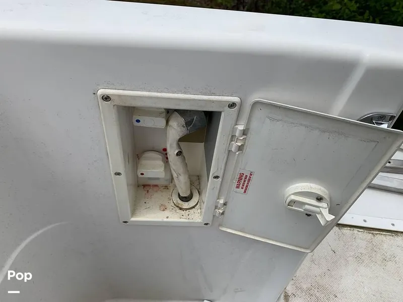 Slide: The Image of 1999 Bayliner Avanti 3258 for sale in Westbrook, CT - 21