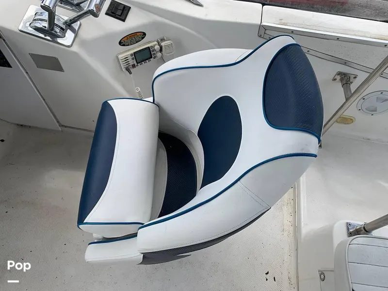 Slide: The Image of 1999 Bayliner Avanti 3258 for sale in Westbrook, CT - 26