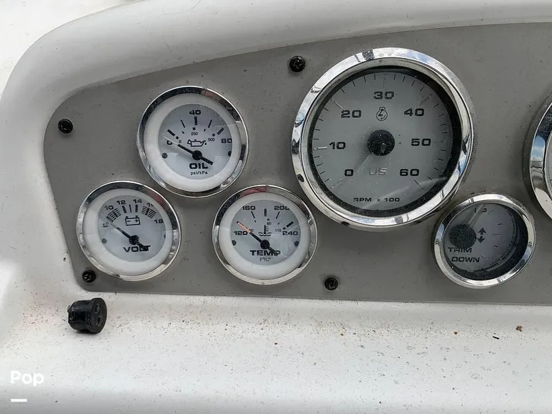 Slide: The Image of 1999 Bayliner Avanti 3258 for sale in Westbrook, CT - 32