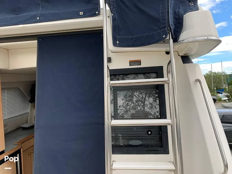 Slide: The Image of 1999 Bayliner Avanti 3258 for sale in Westbrook, CT - 35