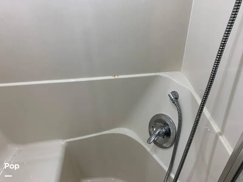 Slide: The Image of 1999 Bayliner Avanti 3258 for sale in Westbrook, CT - 71