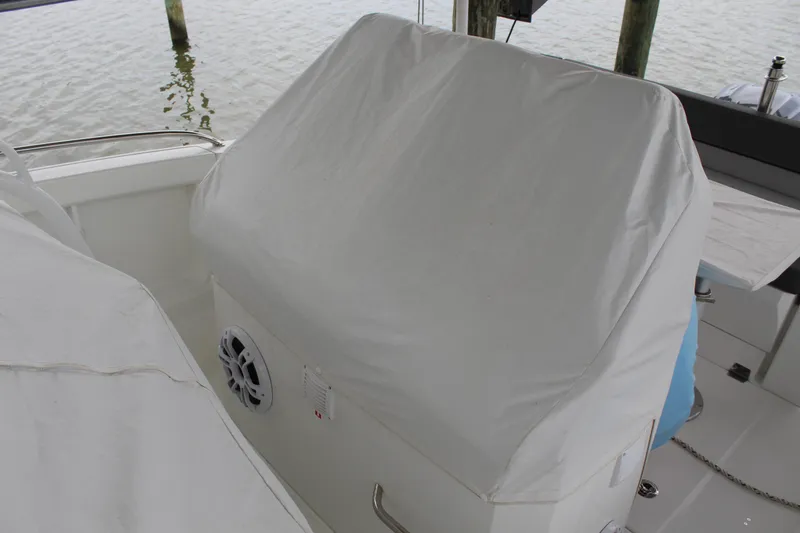 Slide: The Image of Jeanneau Leader 9.0 CC 2023 - 15