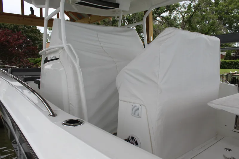 Slide: The Image of Jeanneau Leader 9.0 CC 2023 - 18