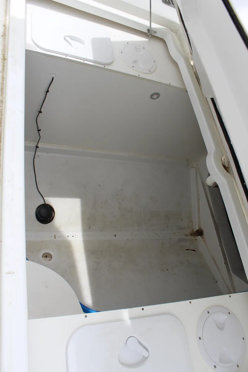 Slide: The Image of Jeanneau Leader 9.0 CC 2023 - 30