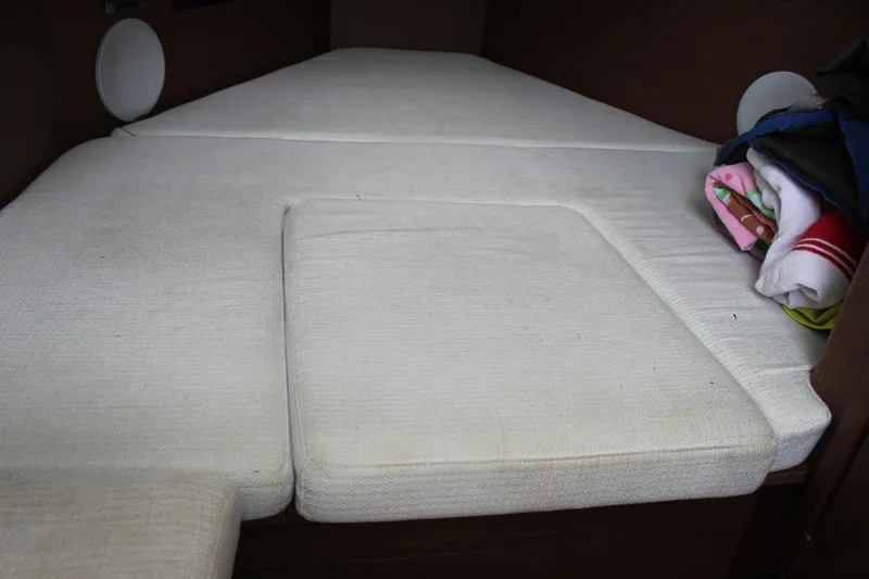 Slide: The Image of 2023 Jeanneau Leader 9.0 CC with gray cushions. - 42