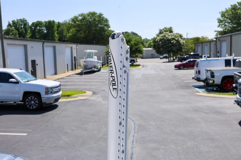 Slide: The Image of Power-Pole anchor on 2019 Sea Hunt Ultra 255 SE in parking lot. - 21