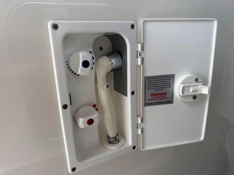 Slide: The Image of Sea Ray Sundancer 330 2008 - 50