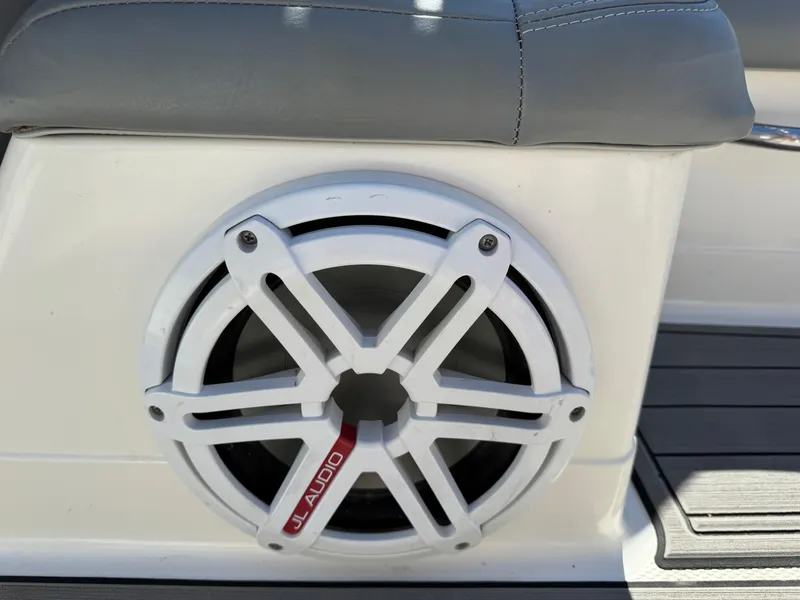 Slide: The Image of Speaker on 2008 MasterCraft X45 boat, featuring JL Audio system. - 26