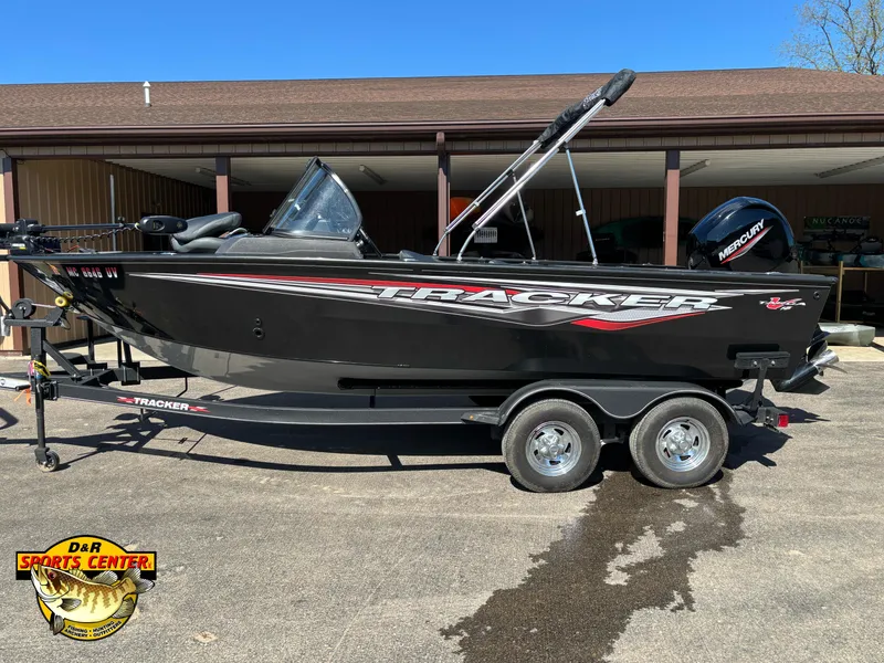 Slide: The Image of 2023 Tracker Targa V-18 Combo boat on trailer at D&R Sports Center. - 3