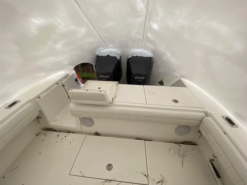 Slide: The Image of 2007 Regulator 29 Forward Seating boat with twin 250 engines, interior view. - 15