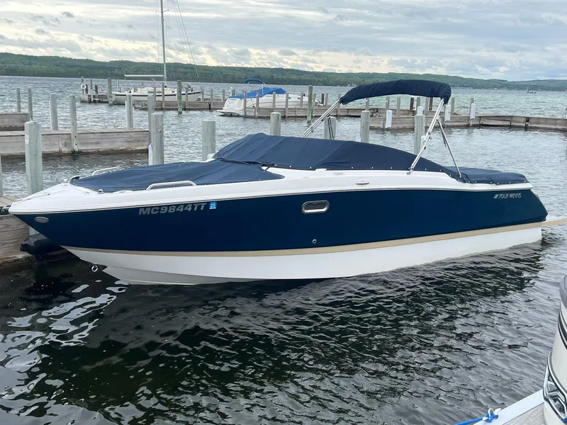 Slide: The Image of 2015 Four Winns 260 Horizon 1 - 1