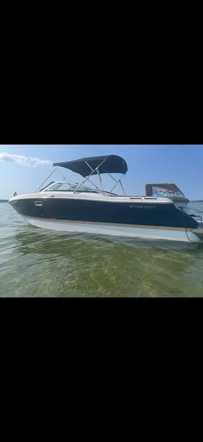 Slide: The Image of 2015 Four Winns 260 Horizon 20 - 20