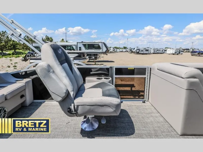 Slide: The Image of Aria A22UC 2025 - 15