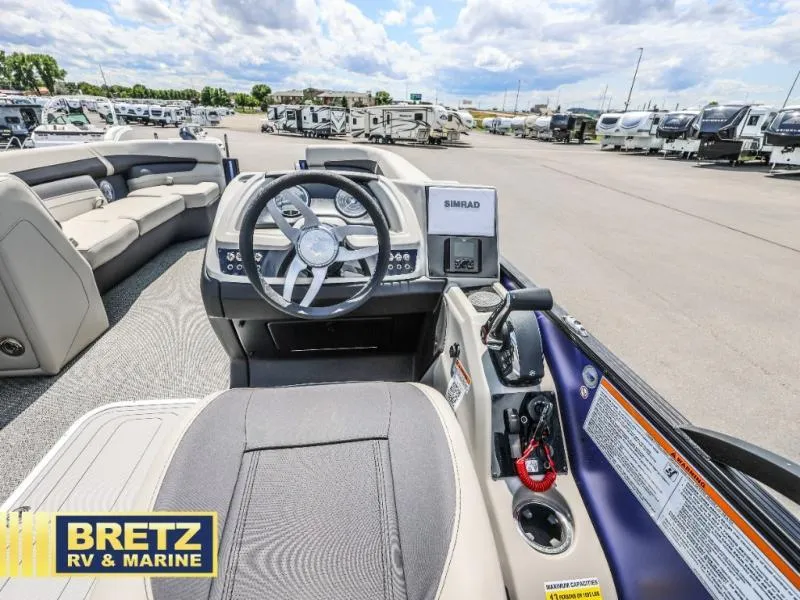 Slide: The Image of Cabrio Mid-Lounge C24M 2025 - 12