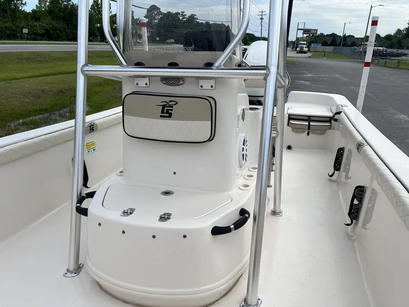 Slide: The Image of 2023 Carolina Skiff 21 LS boat interior with center console and seating. - 12