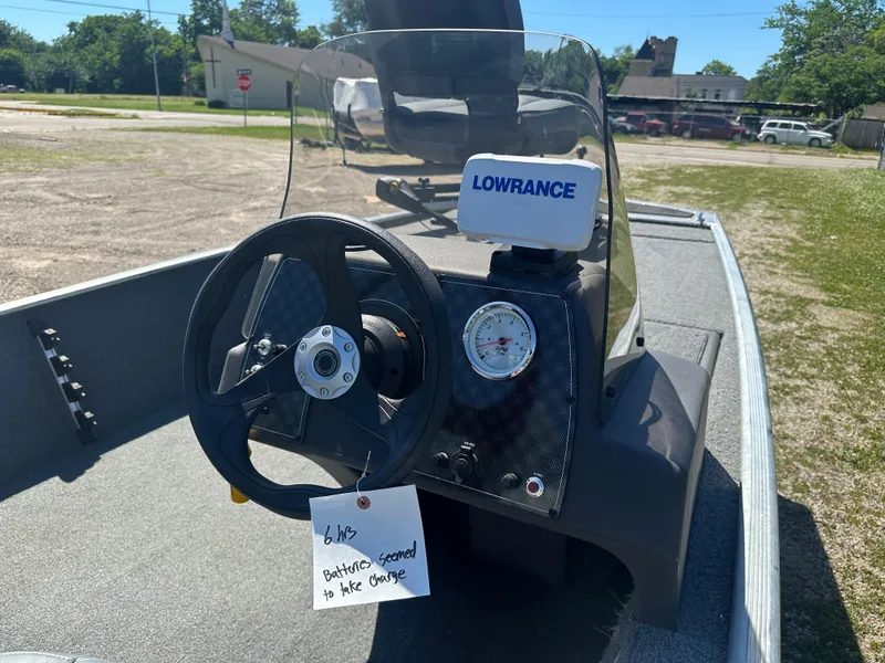 Slide: The Image of Steering console of a 2019 Tracker Classic boat with Lowrance device. - 11