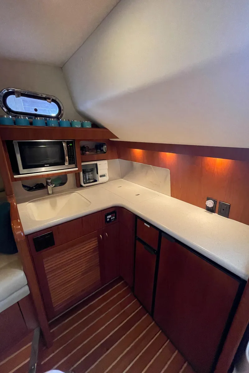 Slide: The Image of Pursuit 3800 Express 2002 - 55