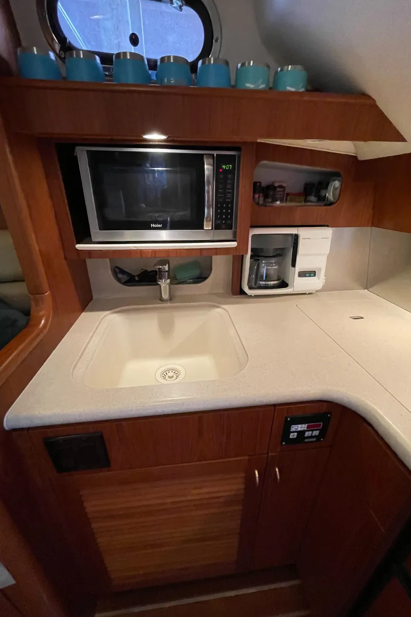 Slide: The Image of Pursuit 3800 Express 2002 - 57