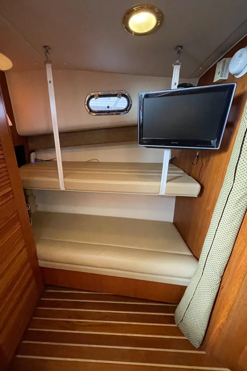 Slide: The Image of Pursuit 3800 Express 2002 - 67