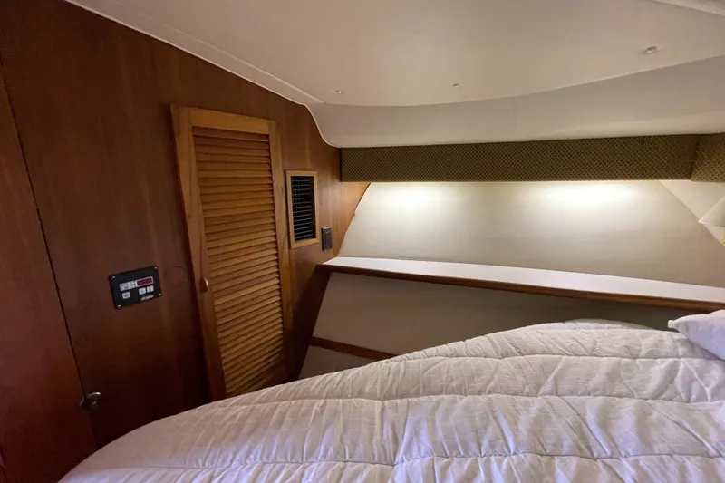 Slide: The Image of Pursuit 3800 Express 2002 - 76