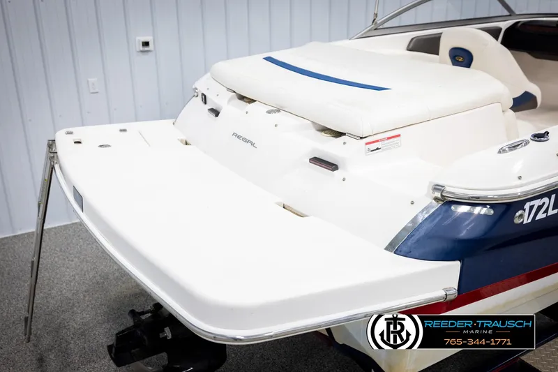 Slide: The Image of 2008 Regal 1900 boat rear view with swim platform and seating. - 47