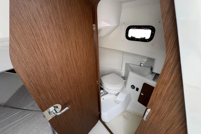 Slide: The Image of Enclosed head compartment in Jeanneau NC 795 Sport - 13