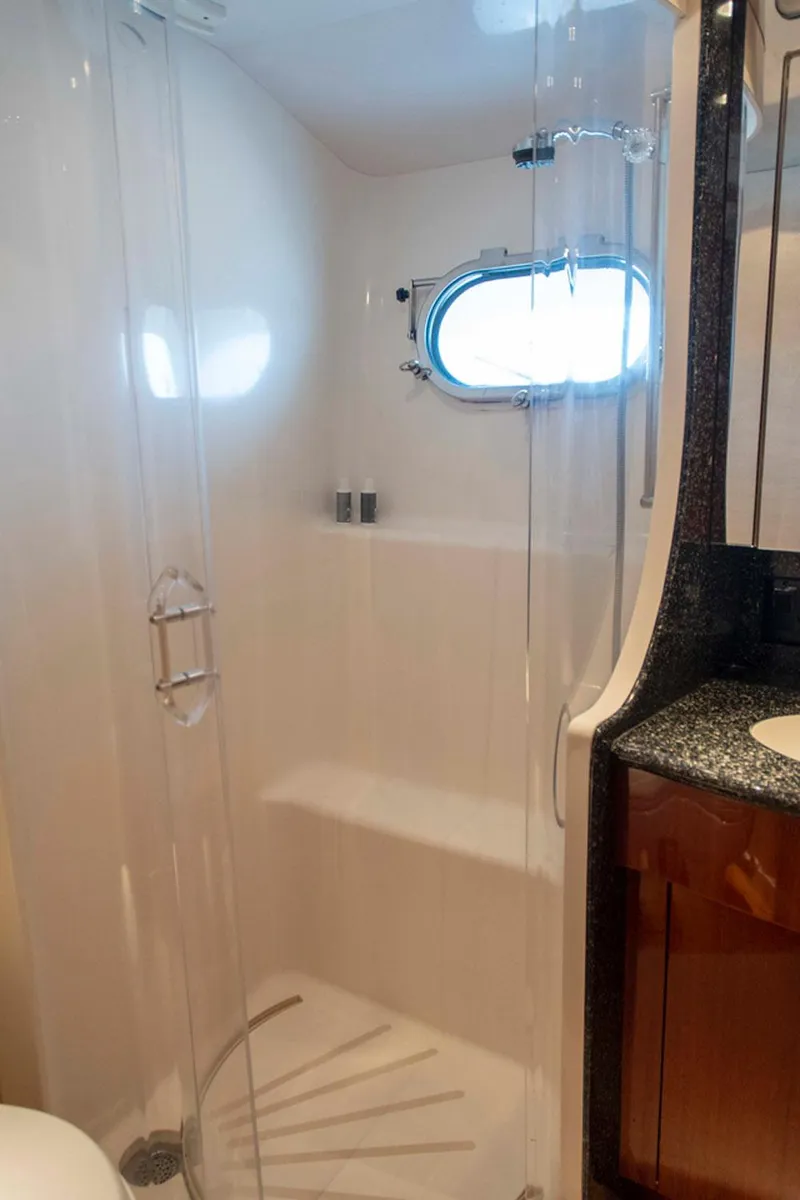 Slide: The Image of Hatteras 63 Raised Pilothouse Motor Yacht 2002 - 50