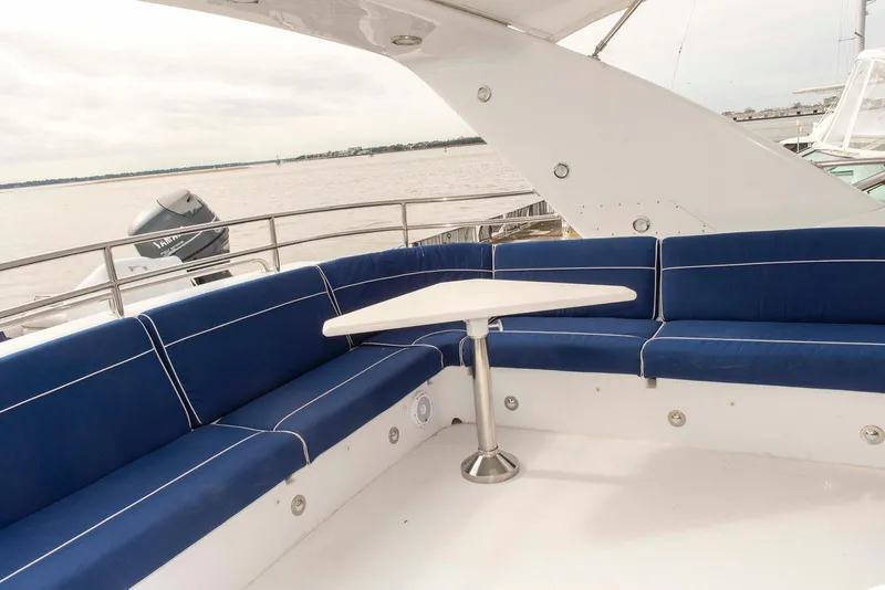 Slide: The Image of Hatteras 63 Raised Pilothouse Motor Yacht 2002 - 68