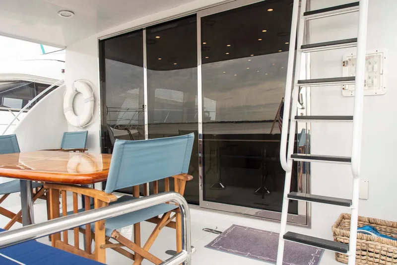 Slide: The Image of Hatteras 63 Raised Pilothouse Motor Yacht 2002 - 79