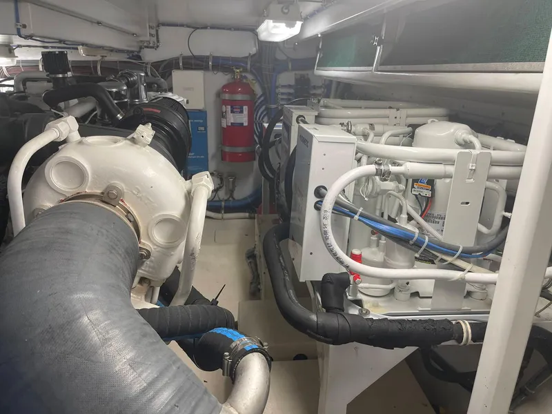 Slide: The Image of Hatteras 63 Raised Pilothouse Motor Yacht 2002 - 93