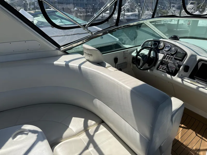 Slide: The Image of Carver 530 Voyager 1998 - 56