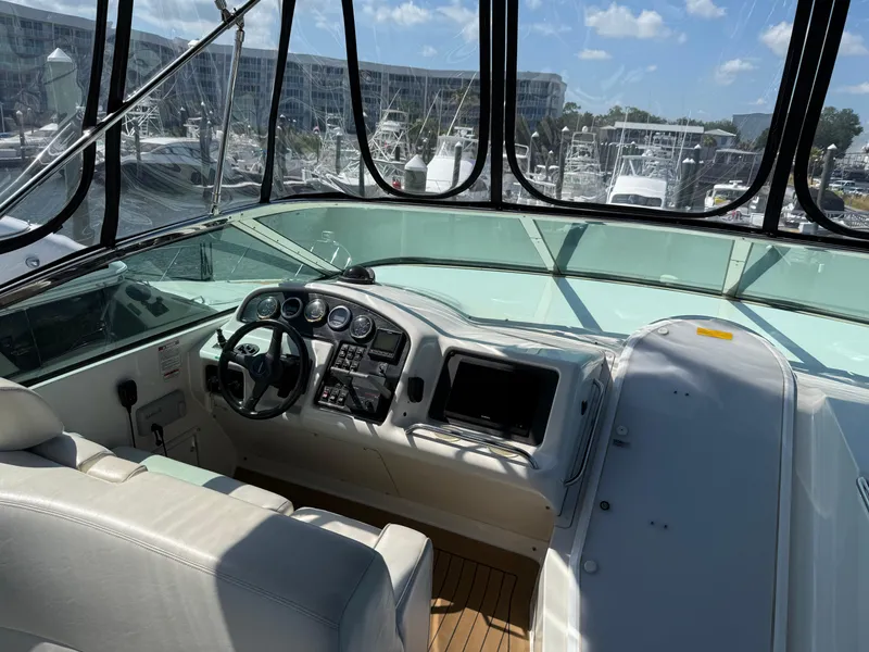 Slide: The Image of Carver 530 Voyager 1998 - 58