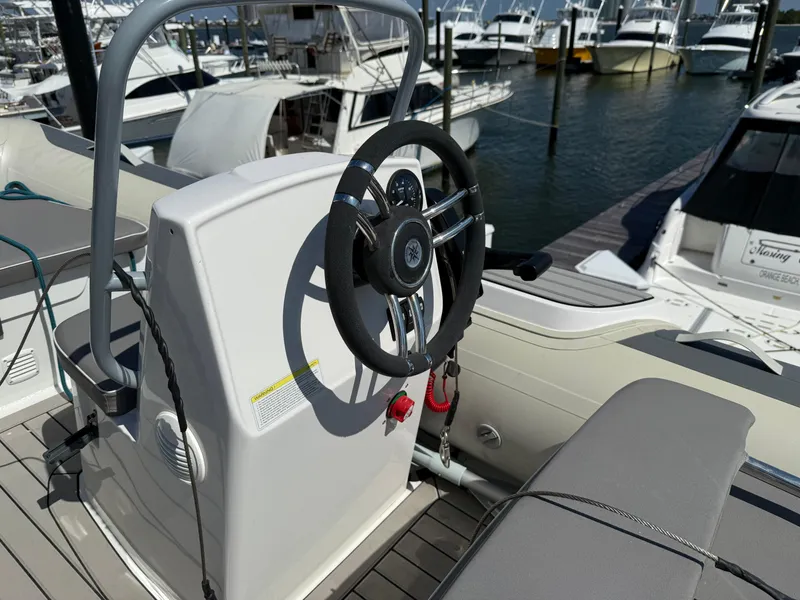 Slide: The Image of Carver 530 Voyager 1998 - 59