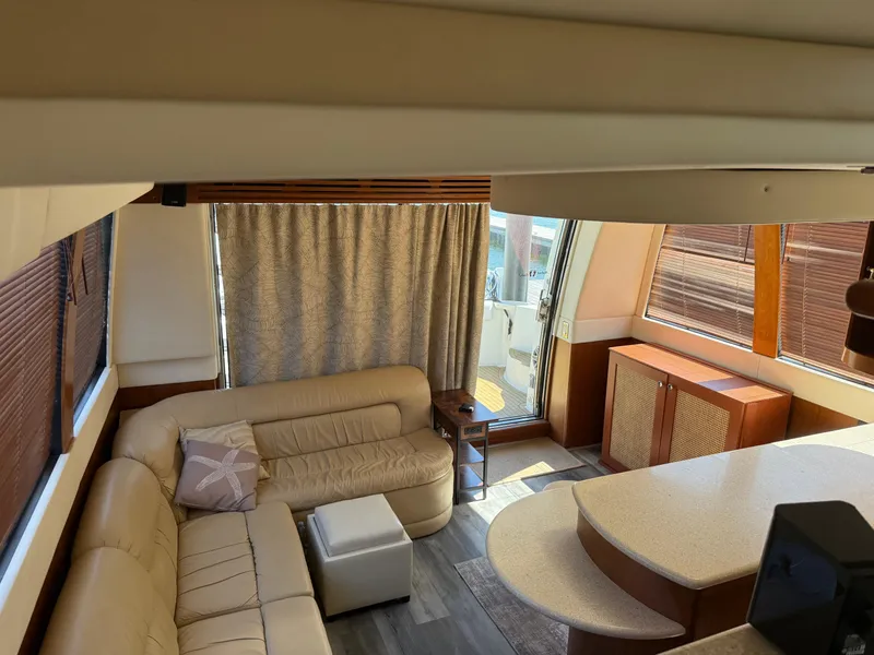 Slide: The Image of Carver 530 Voyager 1998 - 68