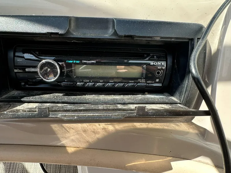 Slide: The Image of Sony marine stereo installed in a 1998 Four Winns 190 Horizon boat dashboard. - 39