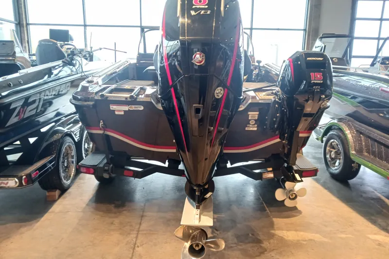 Slide: The Image of 2025 Nitro ZV20 boat with dual Mercury engines in a showroom. - 10