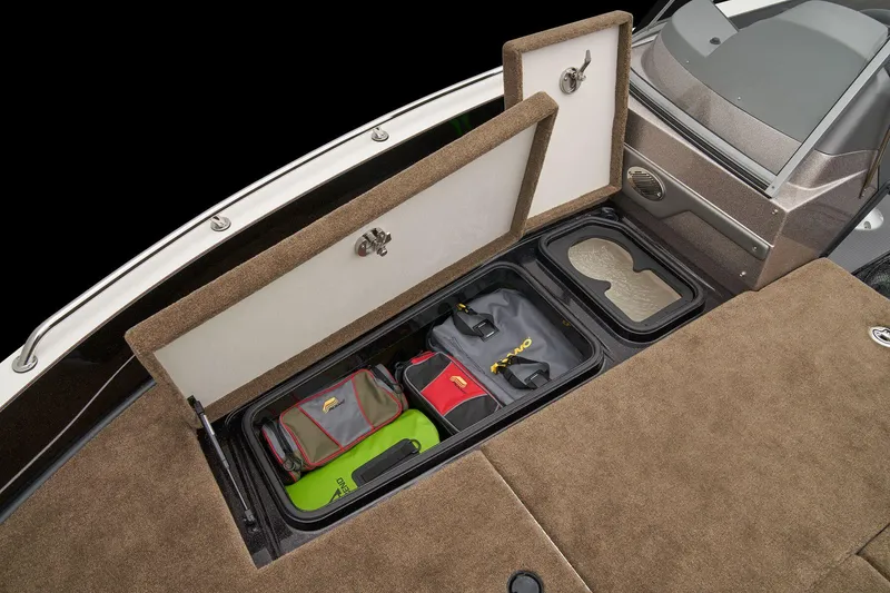 Slide: The Image of 2025 Ranger 621FS Cup Equipped - 68