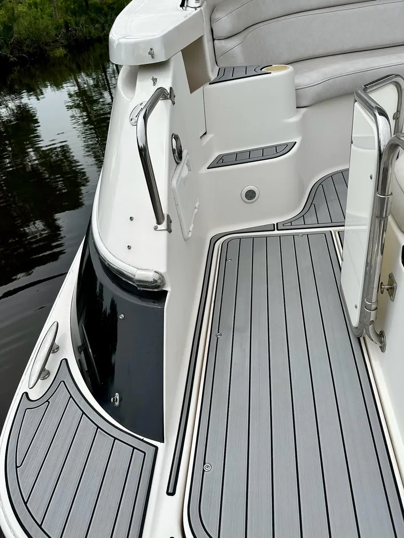 Slide: The Image of Regal Commodore 4260 2004 - 14