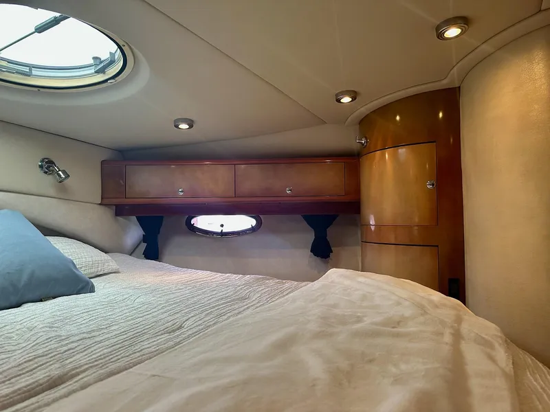 Slide: The Image of Regal Commodore 4260 2004 - 25