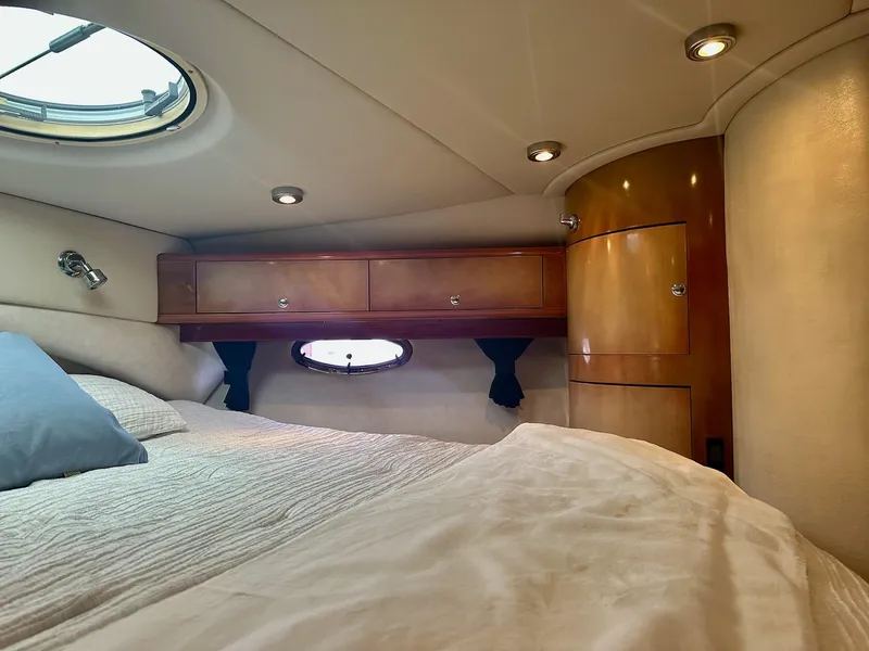 Slide: The Image of Regal Commodore 4260 2004 - 27