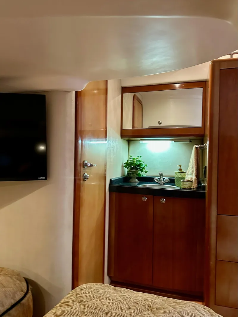 Slide: The Image of Regal Commodore 4260 2004 - 38