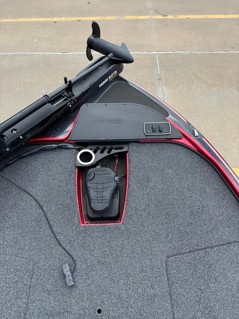 Slide: The Image of 2020 Nitro Z18 Pro boat deck with Minn Kota trolling motor. - 16