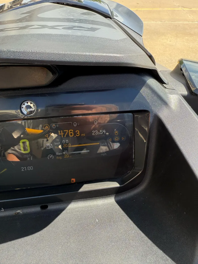 Slide: The Image of Sea-Doo RXP-X 300 Tech Package 2023 - 10