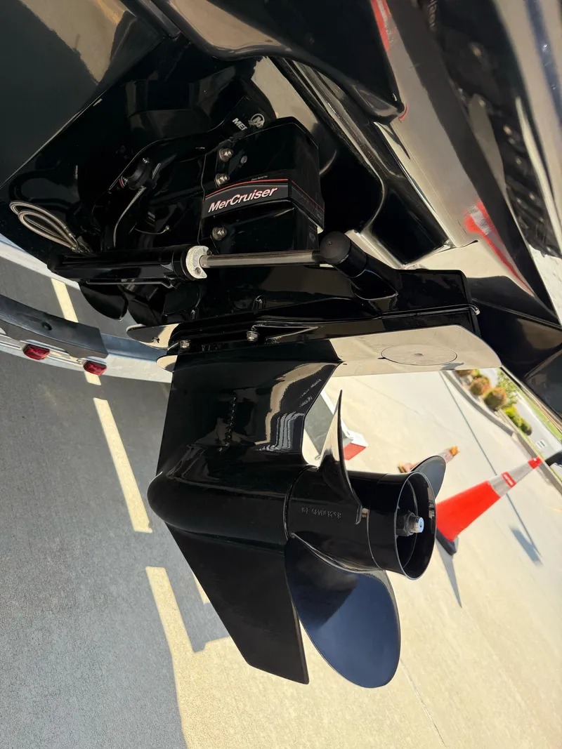 Slide: The Image of 2021 Bayliner VR5 Bowrider I/O with MerCruiser engine, close-up of propeller and drive. - 9