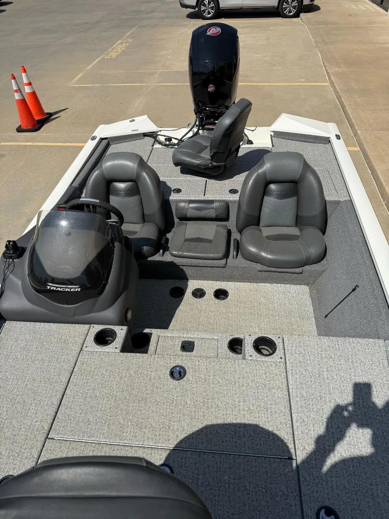 Slide: The Image of Tracker Pro Team 195 TXW Tournament Edition 2020 - 19