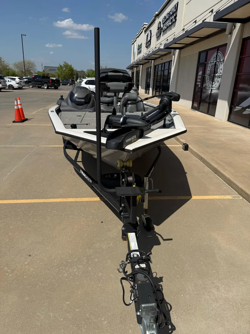 Slide: The Image of Tracker Pro Team 195 TXW Tournament Edition 2020 - 5