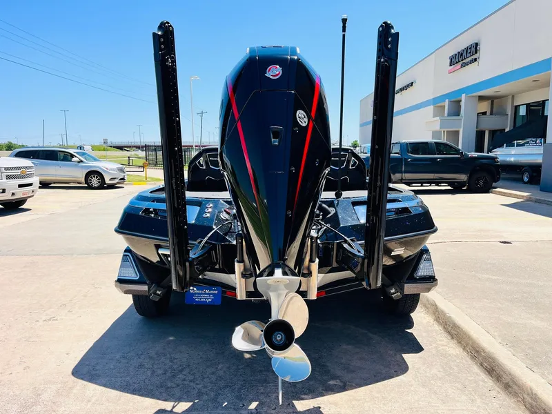 Slide: The Image of 2024 Ranger Z520R Ranger Cup Equipped boat, rear view, parked outdoors. - 8