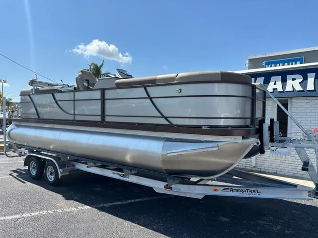 Slide: The Image of Veranda Relax RC VR22RC 2025 - 3