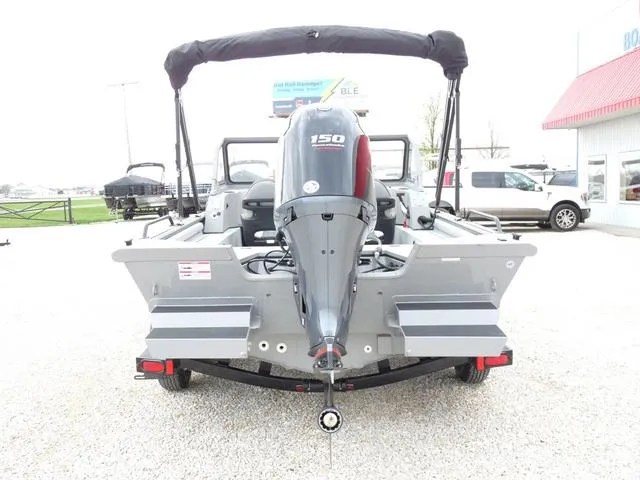 Slide: The Image of SeaArk ProCat 200 2025 - 3